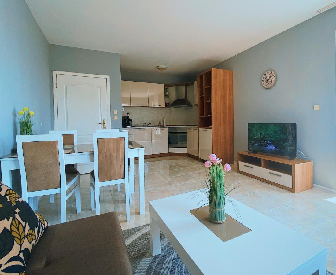 First Line On The Beach Cosy Sea Paradise Apartments Kavarna Exterior foto