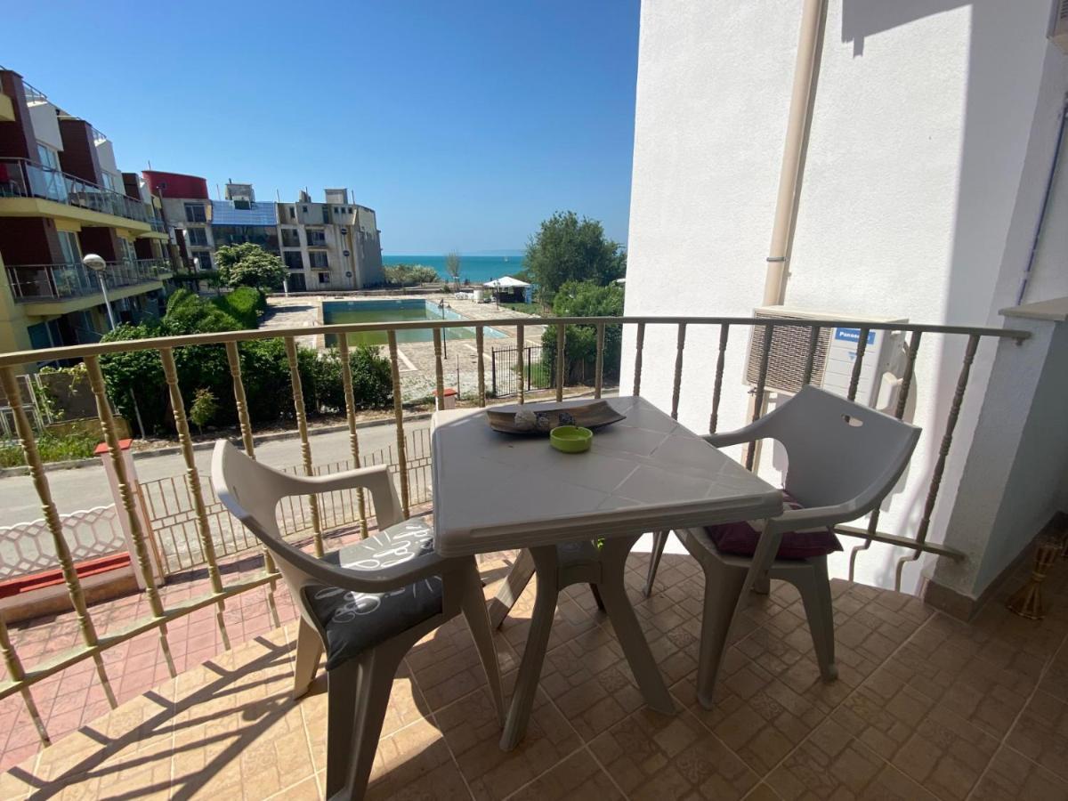First Line On The Beach Cosy Sea Paradise Apartments Kavarna Exterior foto